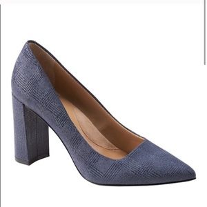 Banana Republic Madison 12-Hour Block Heel Pump